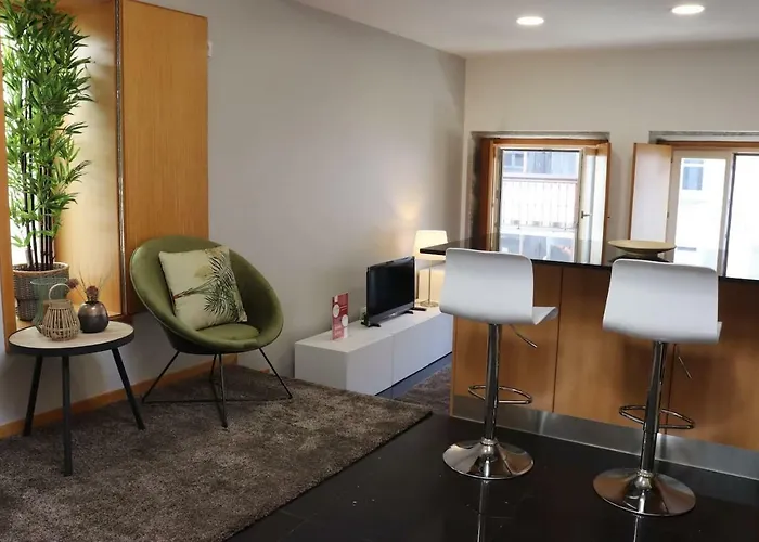 Anjinho Center * Βιάνα ντο Καστέλο